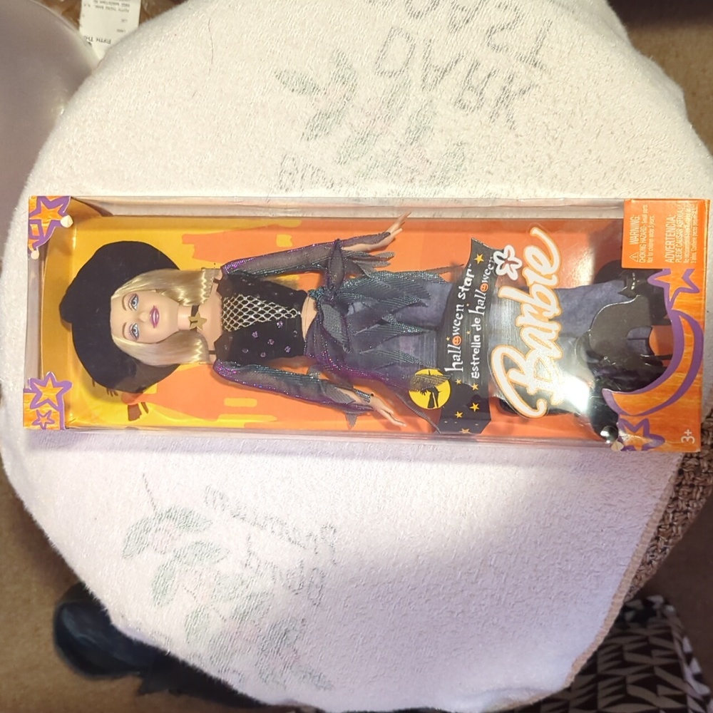 2005 Mattel Halloween Barbie